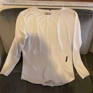 Alphalete long sleeve shirt